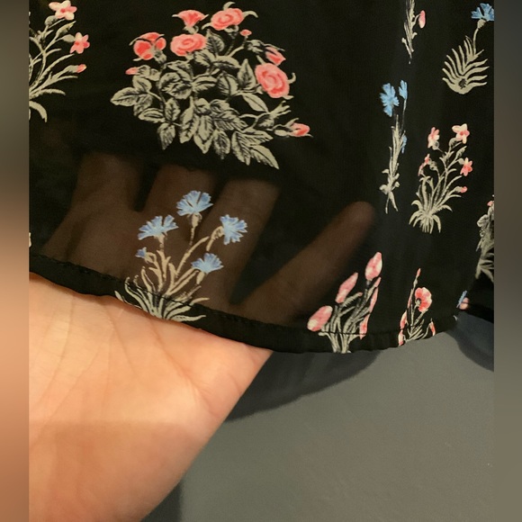 NEW TOWER FLORAL DRESS WITH SHEER SLEEVES - Picture 5 of 7